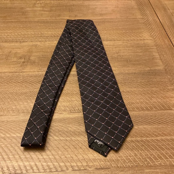 BOSS by Hugo Boss Black Silk Diamond Print Tie - Picture 1 of 9